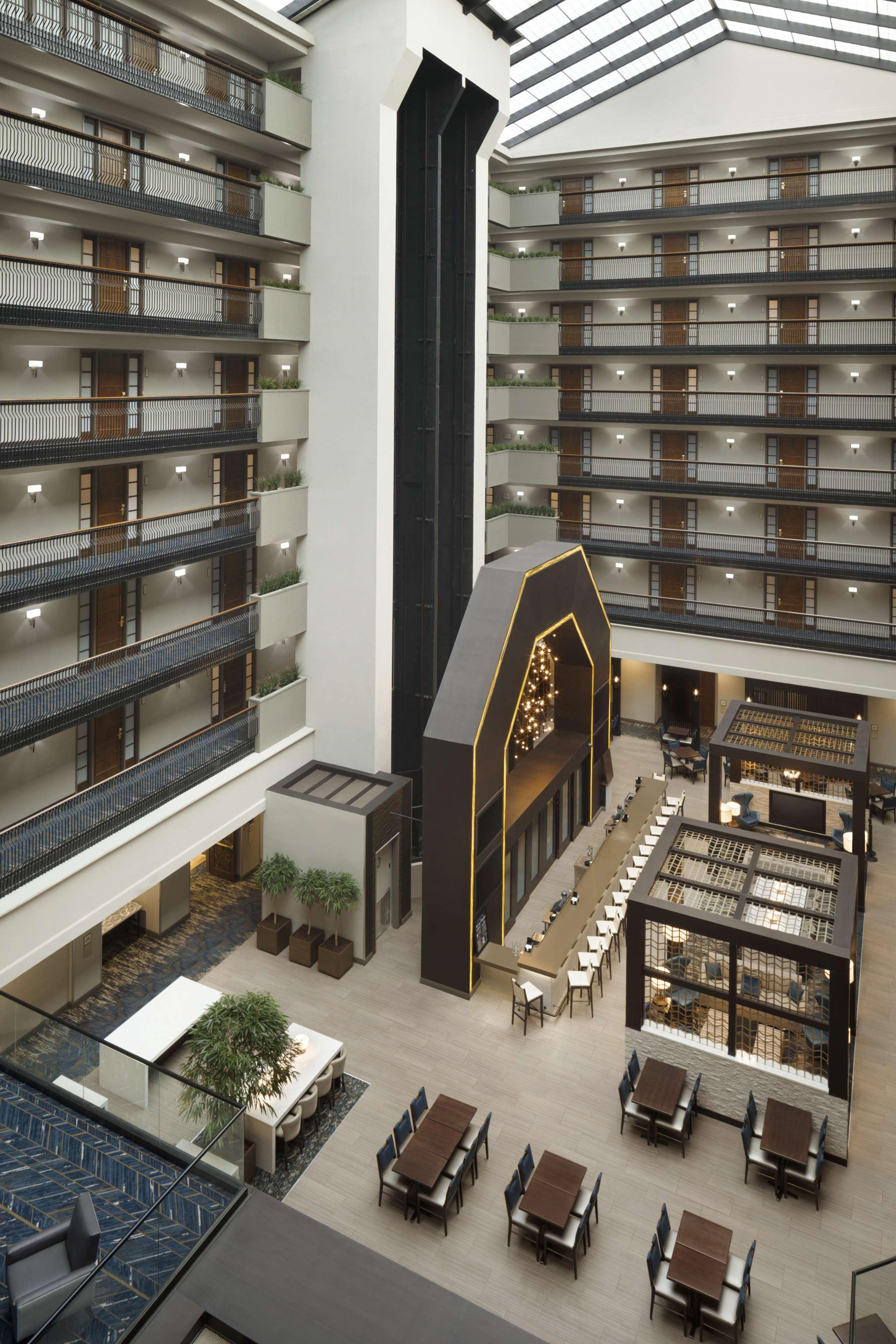 Embassy Suites By Hilton Columbus Bagian luar foto