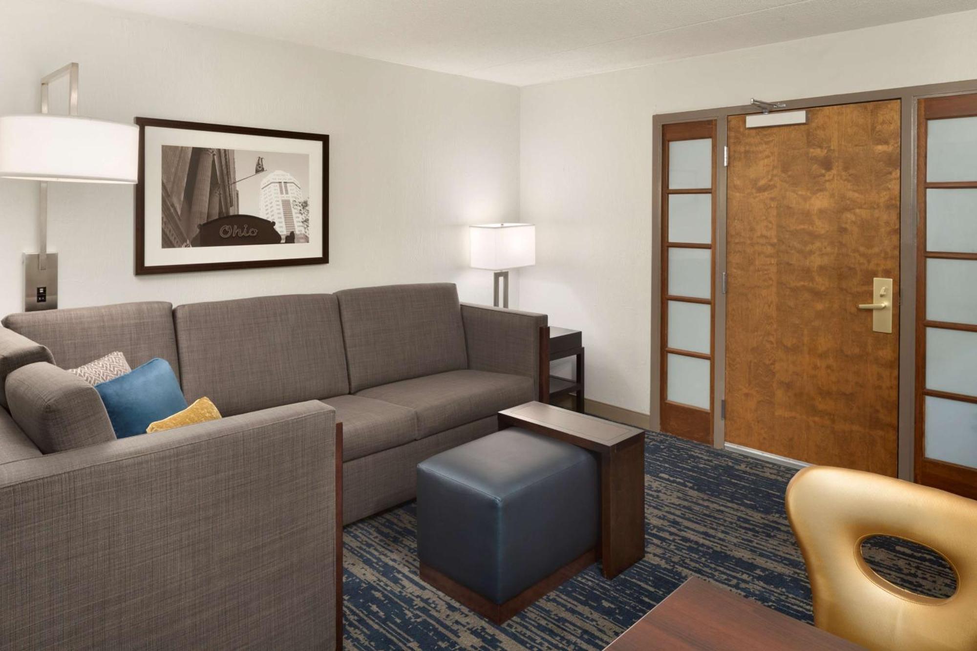 Embassy Suites By Hilton Columbus Bagian luar foto