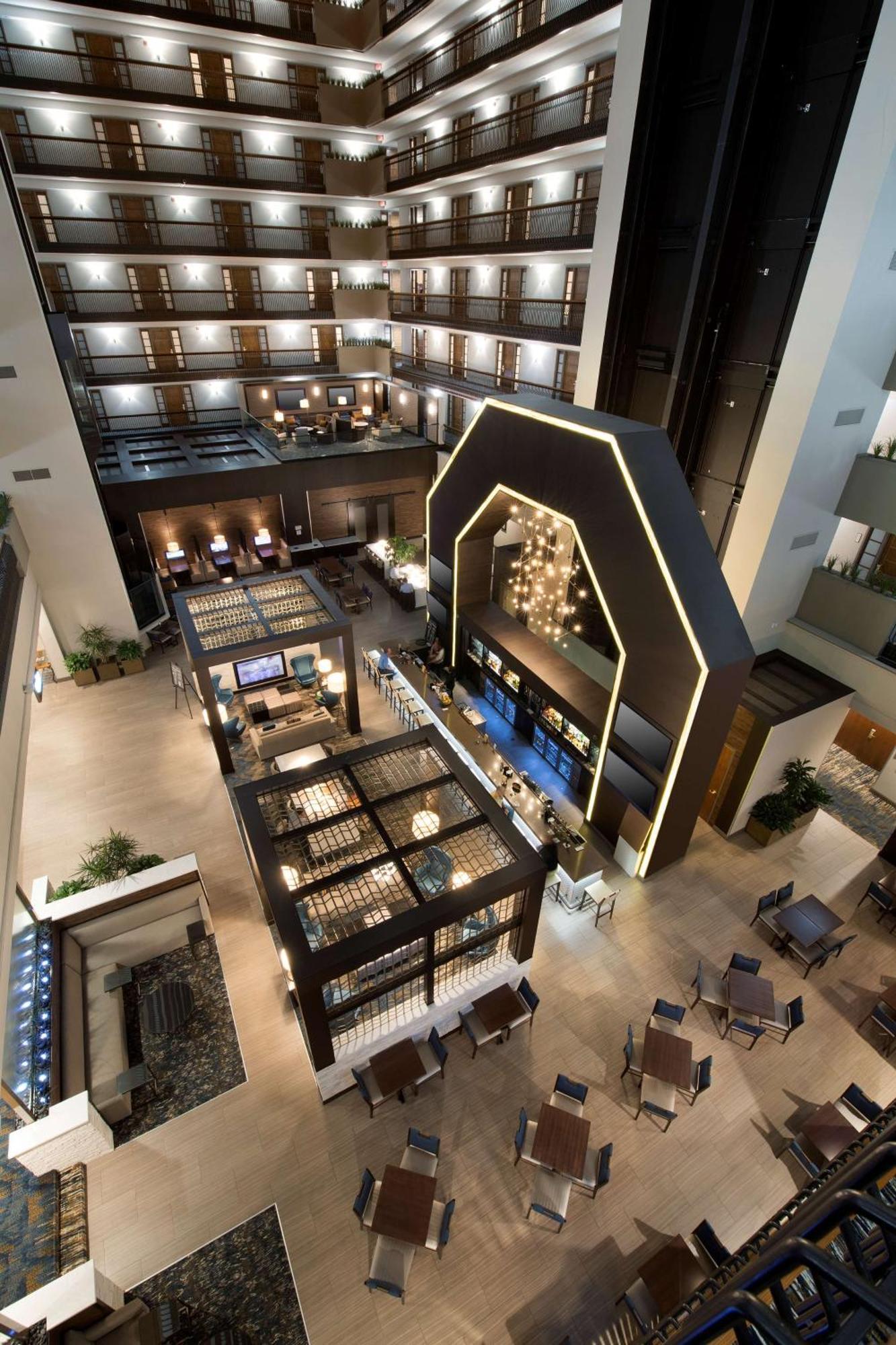 Embassy Suites By Hilton Columbus Bagian luar foto