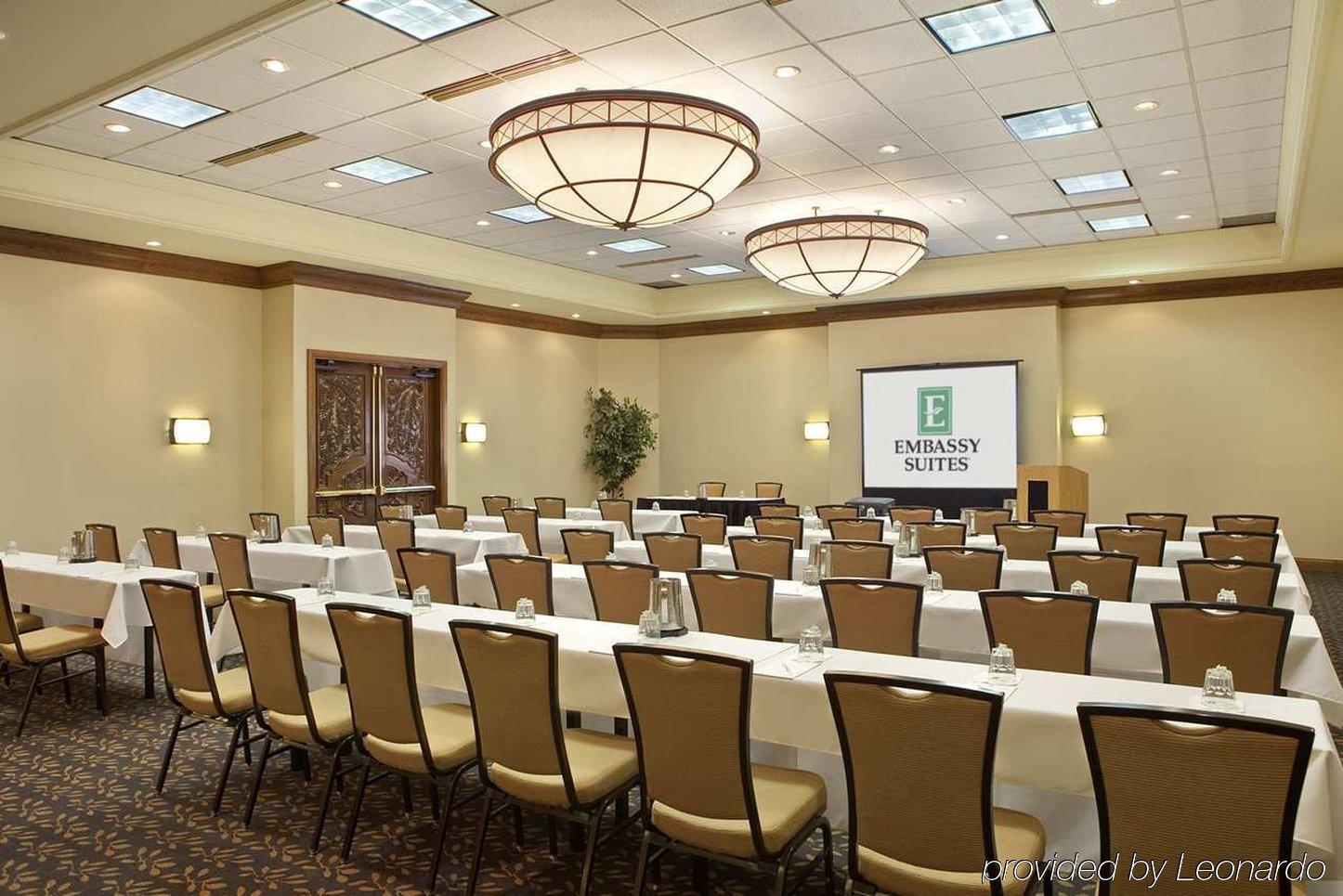 Embassy Suites By Hilton Columbus Bisnis foto